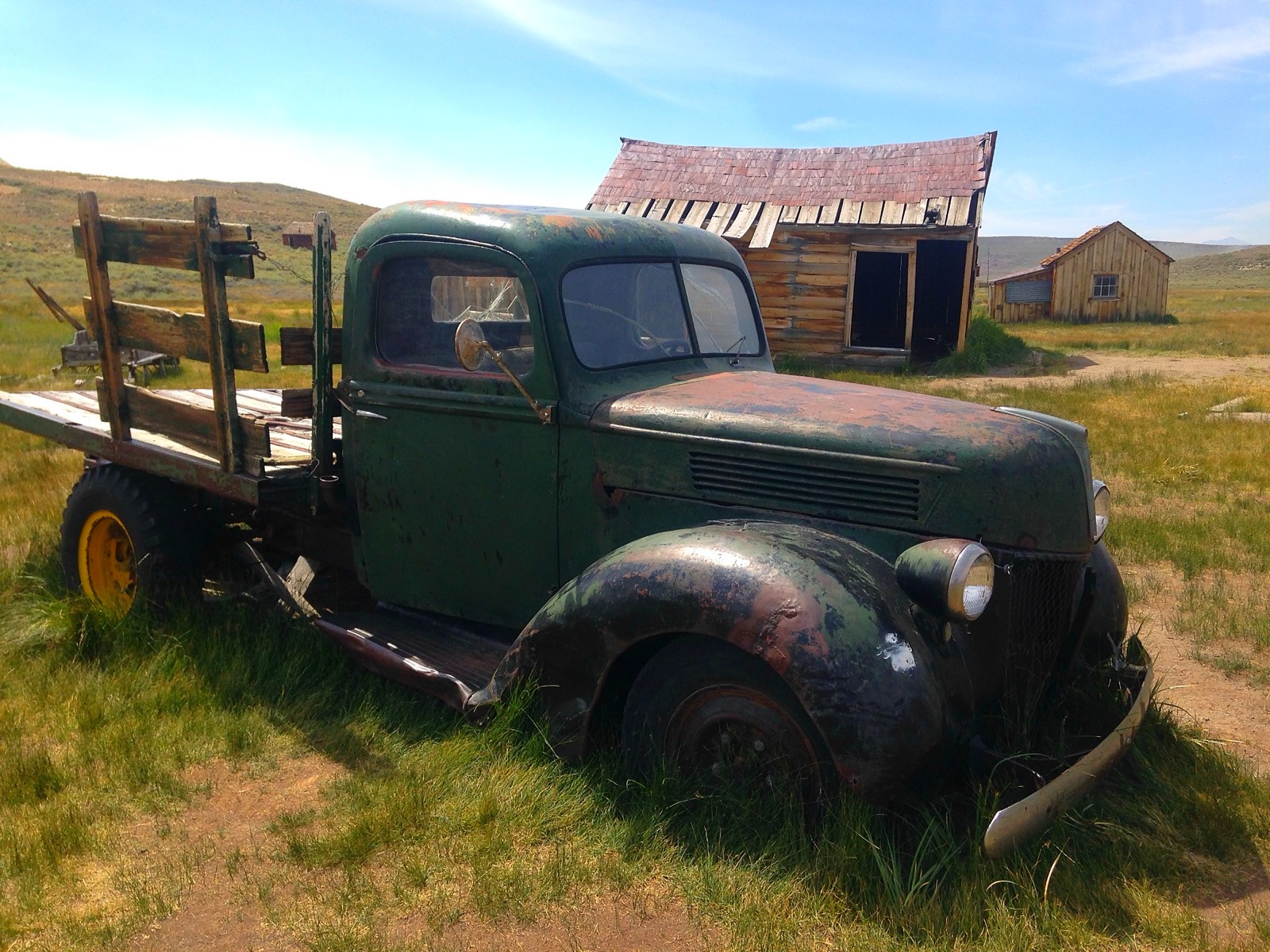 An abandoned 1930s truck at Bodie ghost town