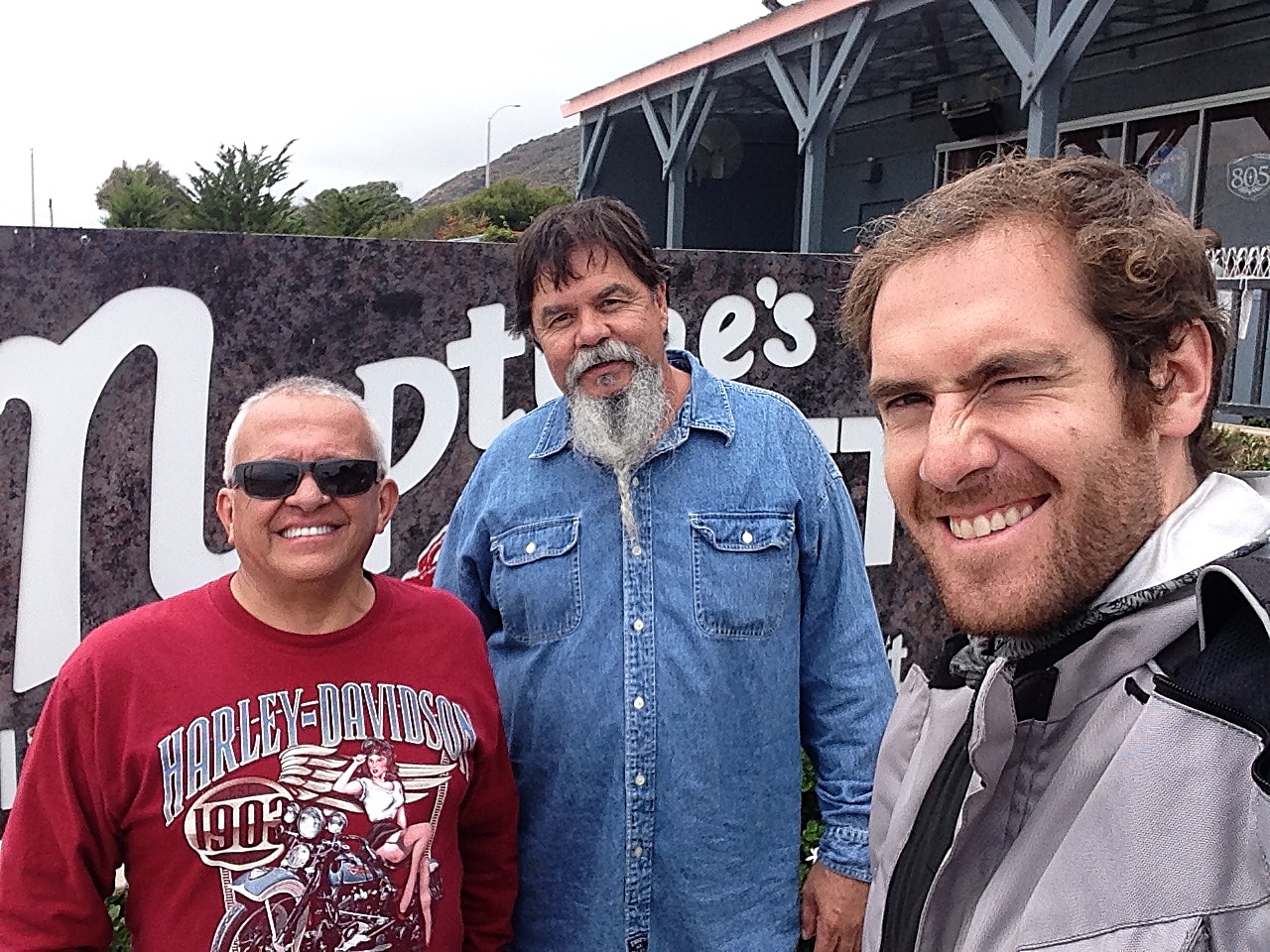 Rodrigo with two riders outside Neptune's Net