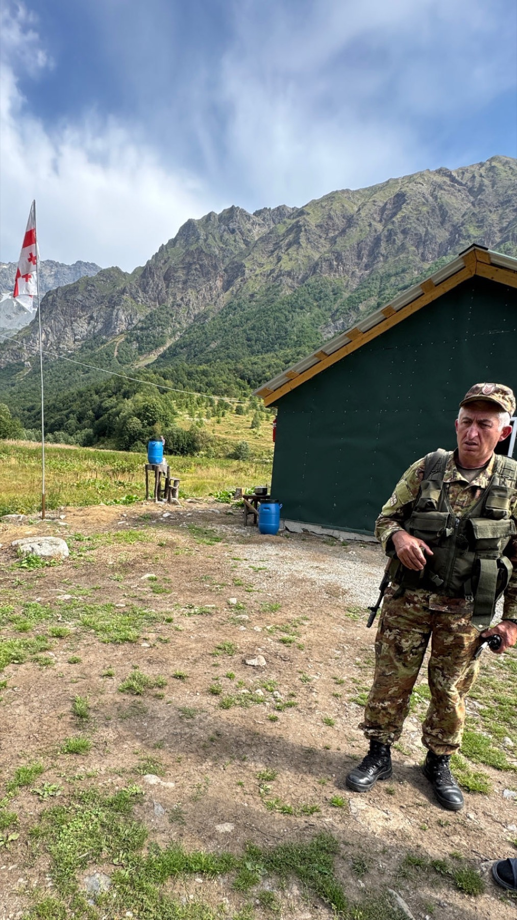 A Georgian soldier outside a border post